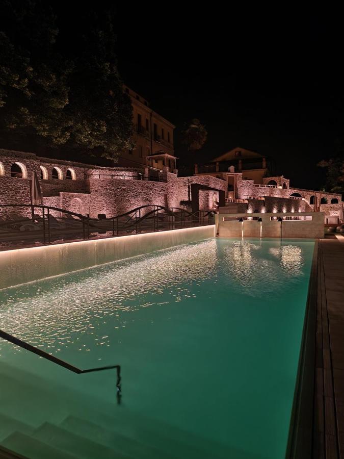 Hotel Corte Dei Tini Teramo Exterior photo